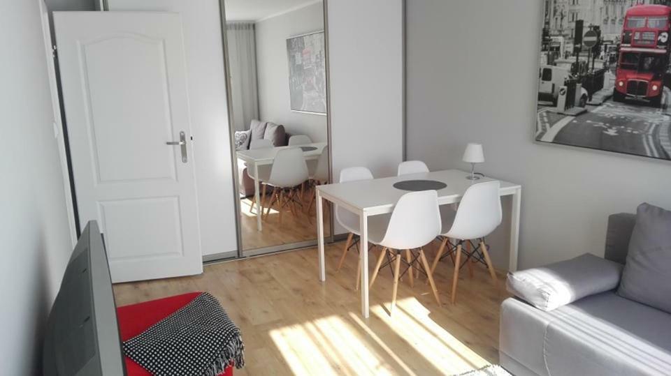 Powstancow Wielkopolskich 12 Poznan Ngoại thất bức ảnh